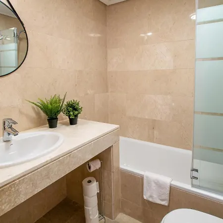 Apartamento Coto Real 2359 *